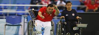 La UGR inauguró un panel dedicado al atleta paralímpico Manuel Martín