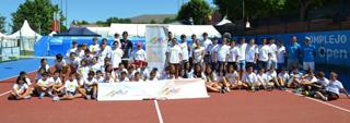 El torneo de Tenis de El Espinar acoge un clinic de España se Mueve