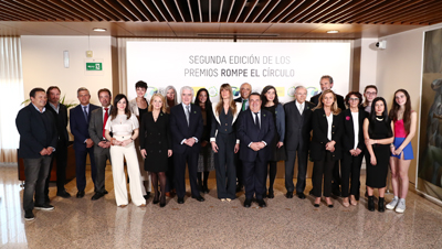 Alto Comisionado Pobreza Infantil entregó premios Rompe el Círculo