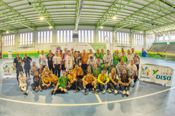 Goles y diversión por la inclusión en la fiesta del fútbol sala de Arucas