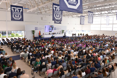 La Universidad Francisco de Vitoria graduó a más de 1.800 alumnos