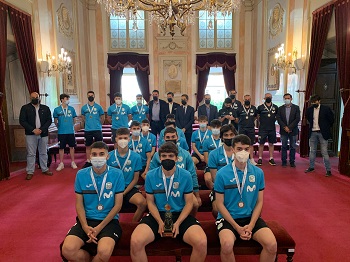 El Ayuntamiento de Alcalá recibe  al Inter Movistar y al Club Rugby