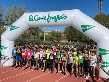 Alcalá de Henares: La temporada de Cross Escolares arrancó en El Val
